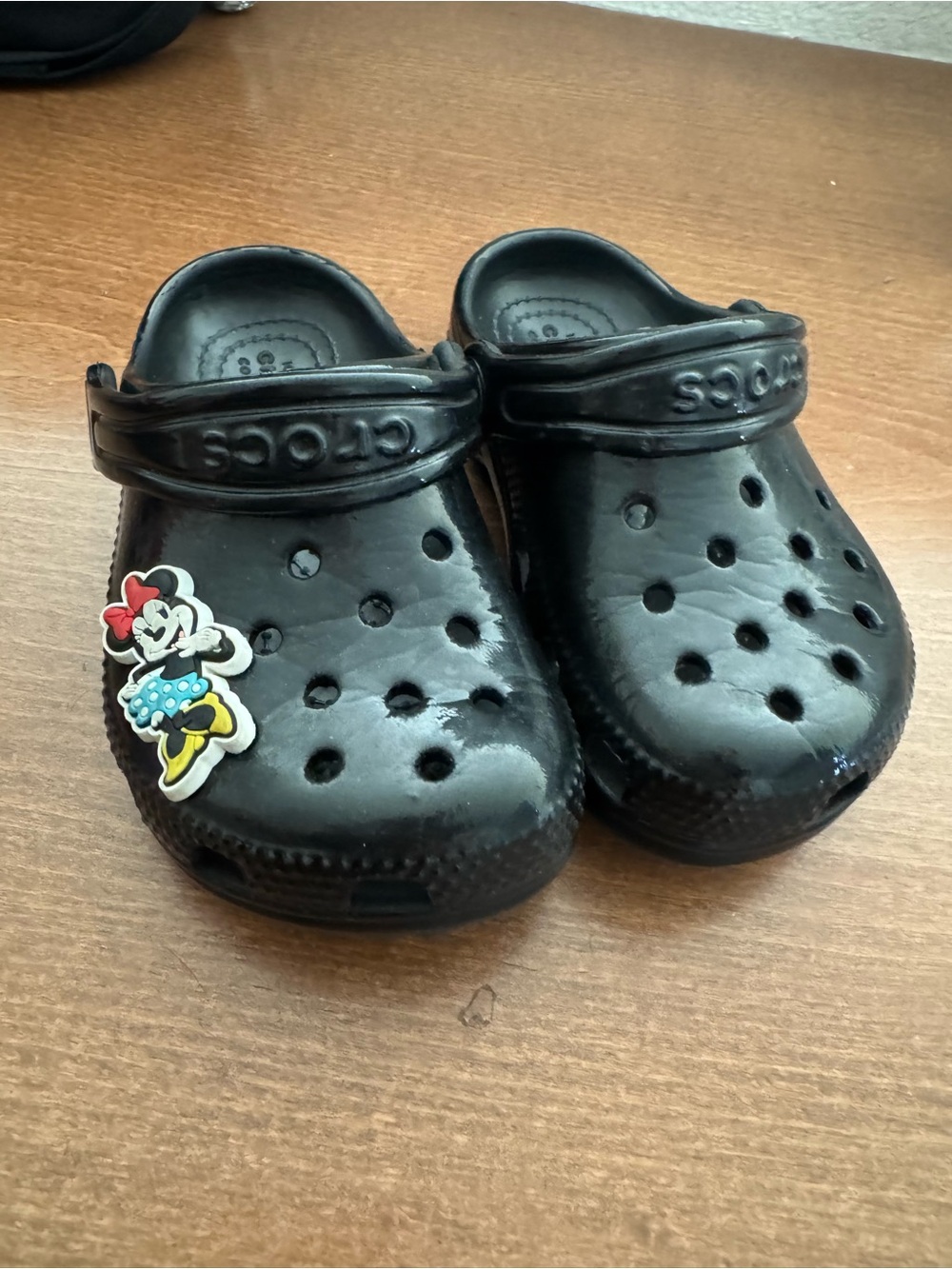 Used Black Kids Croc-Style Slip-On Clogs with Minnie Charm Size 8c